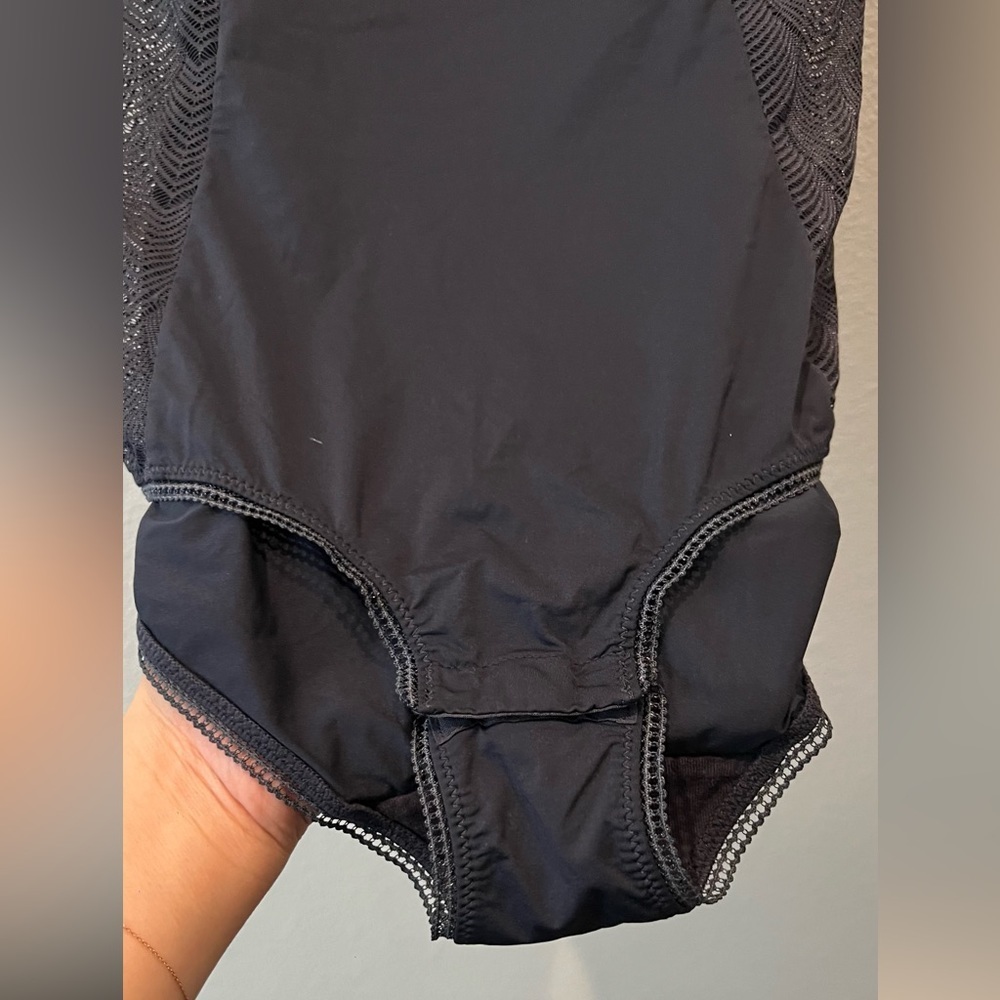 Body suit - Picture 6 of 6